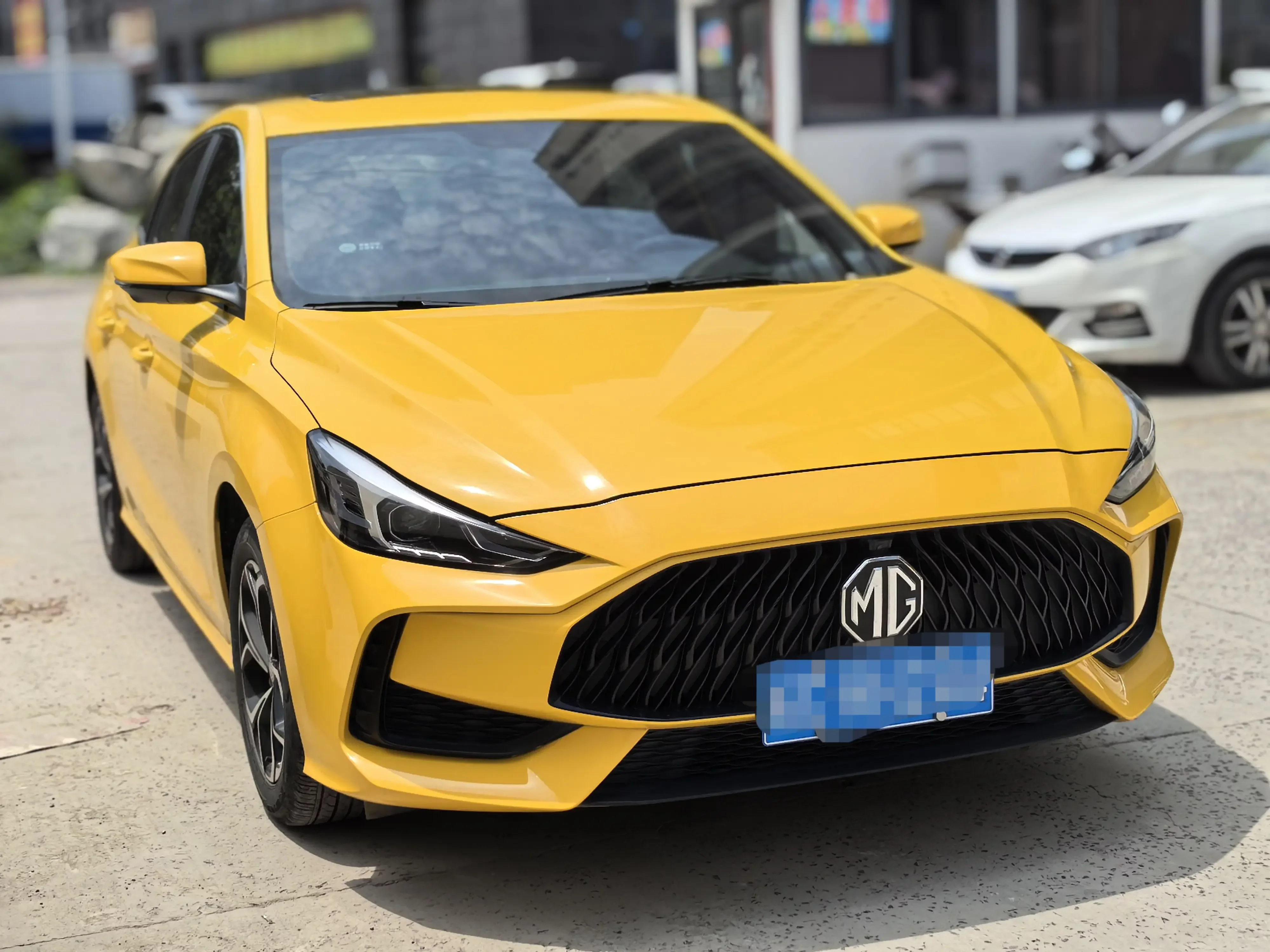 MG 5