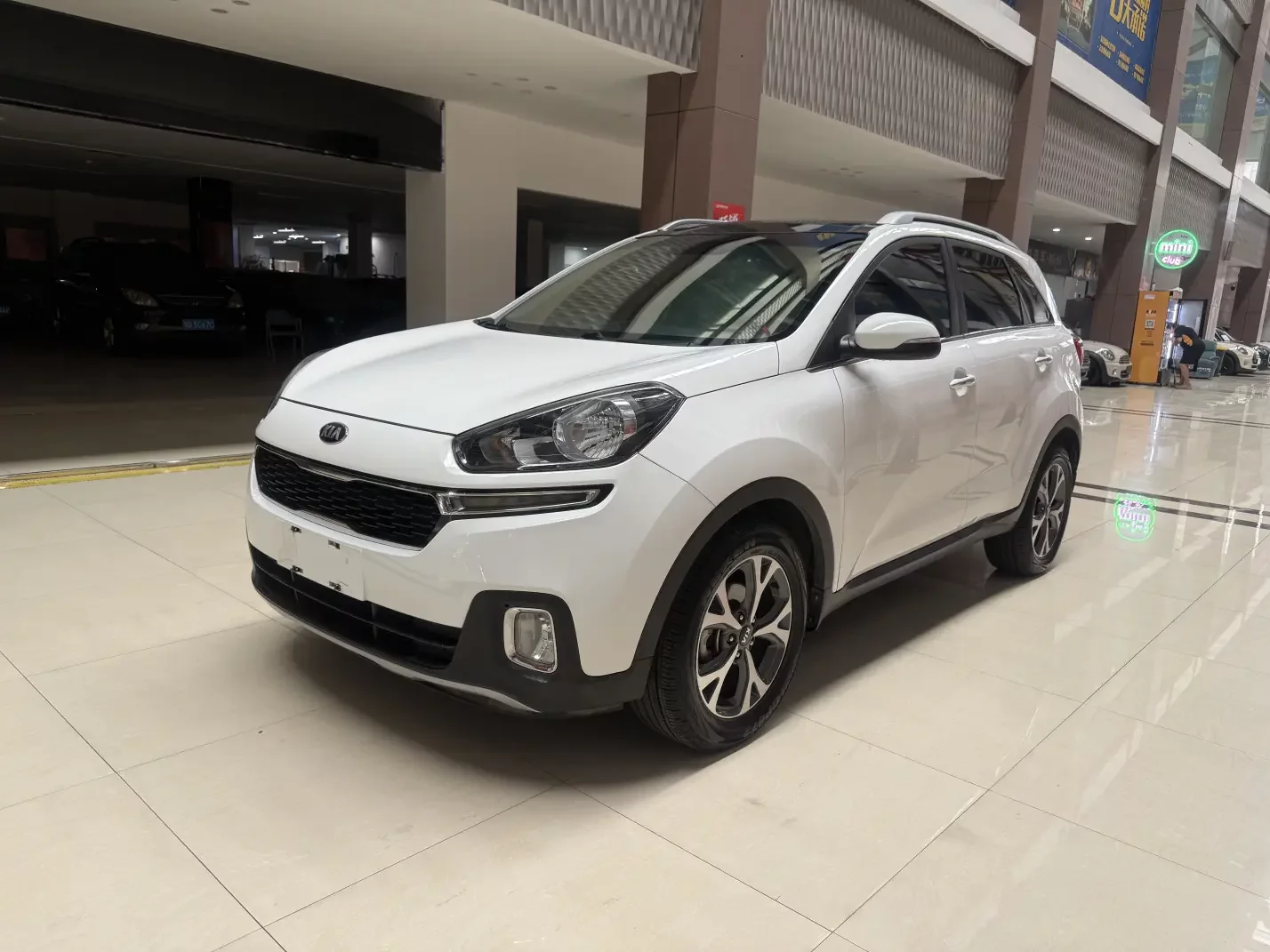 Kia Run proudly