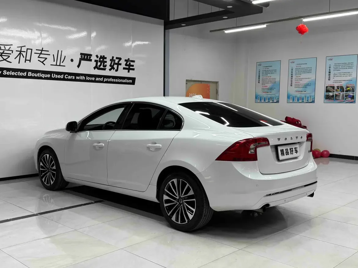 Volvo S60