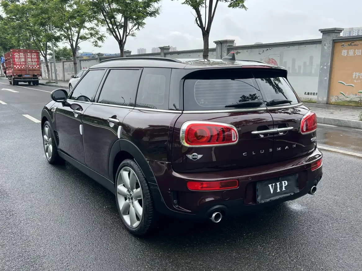 MINI CLUBMAN