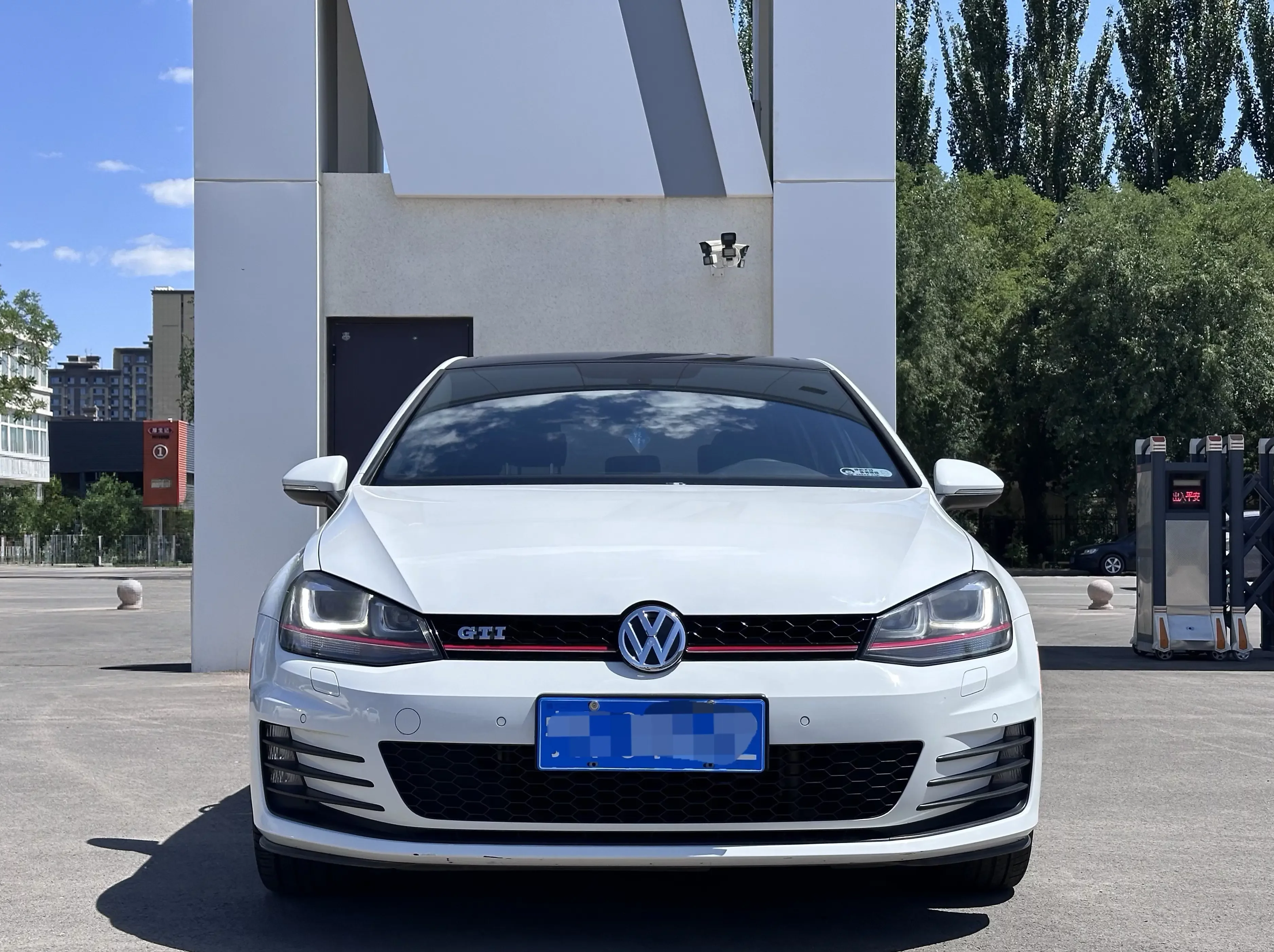 Volkswagen Golf GTI