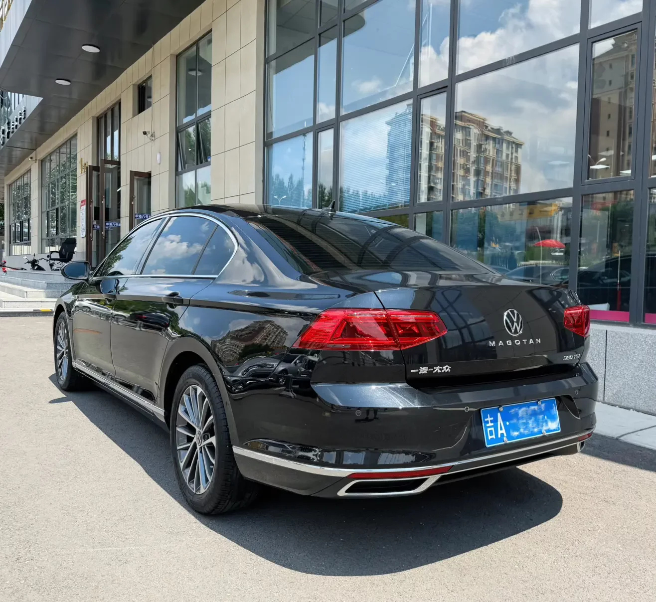 Volkswagen Magotan