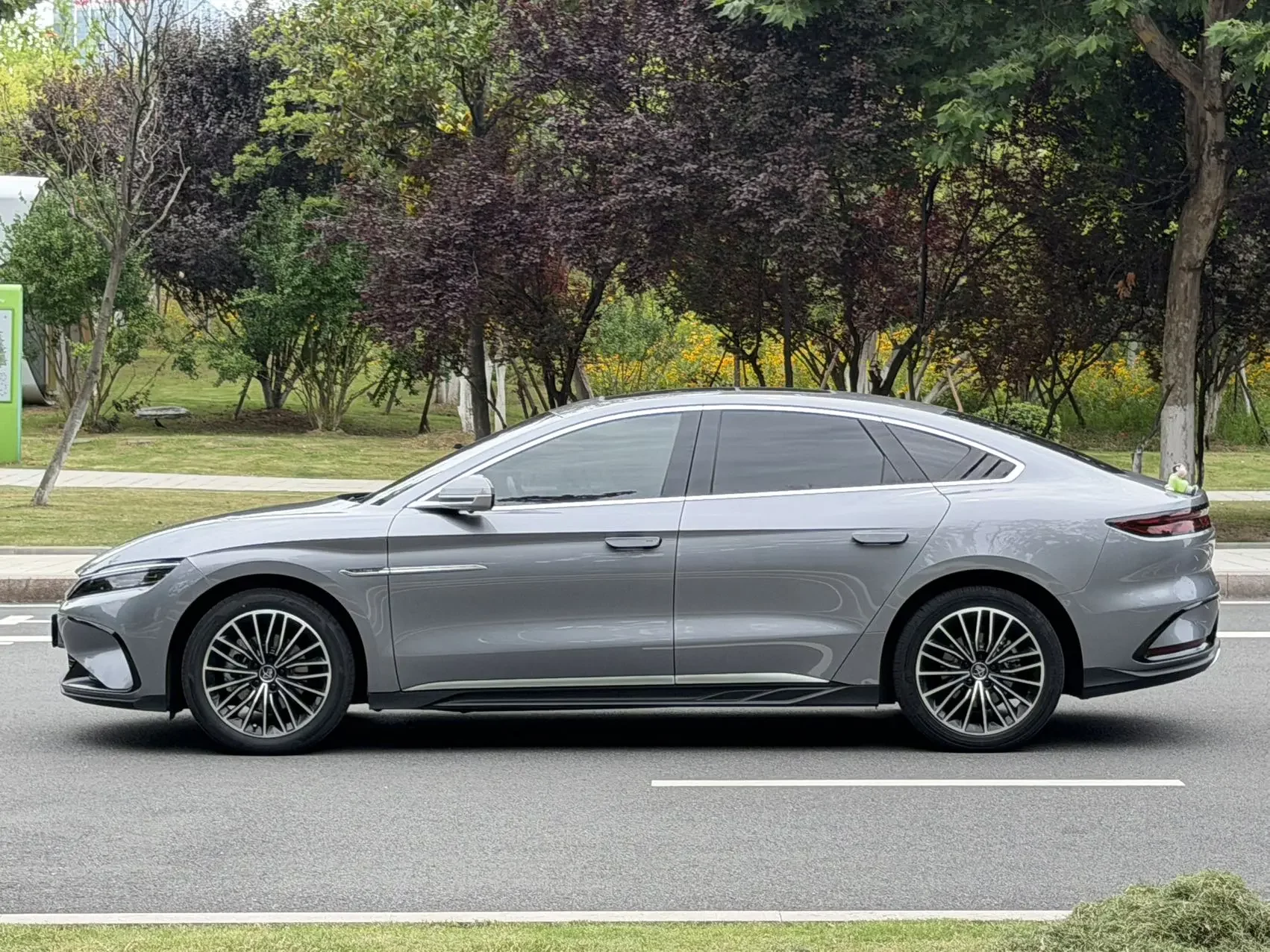 BYD Han EV