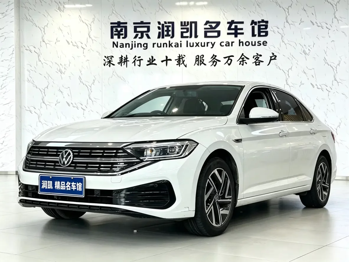 Volkswagen Sagitar