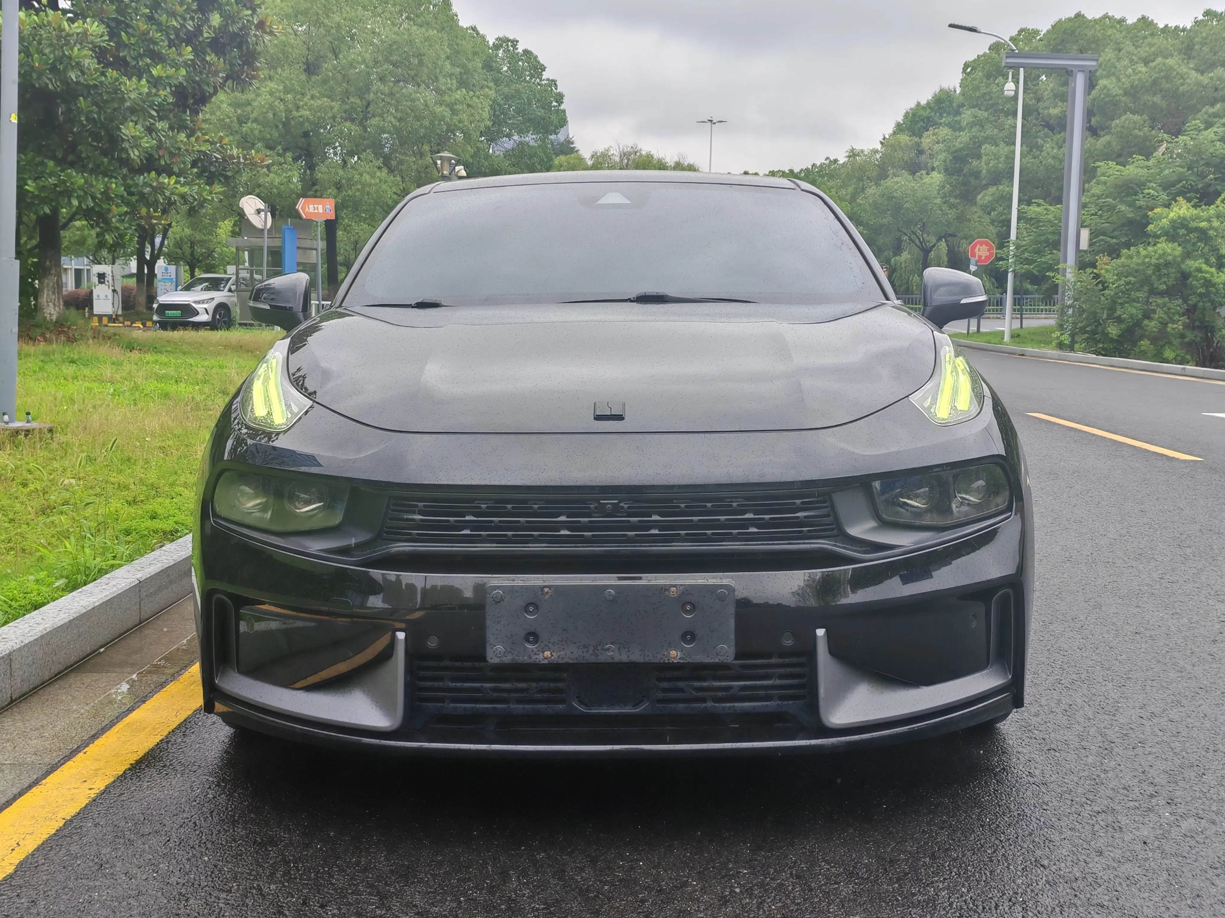 Lynk & Co 03