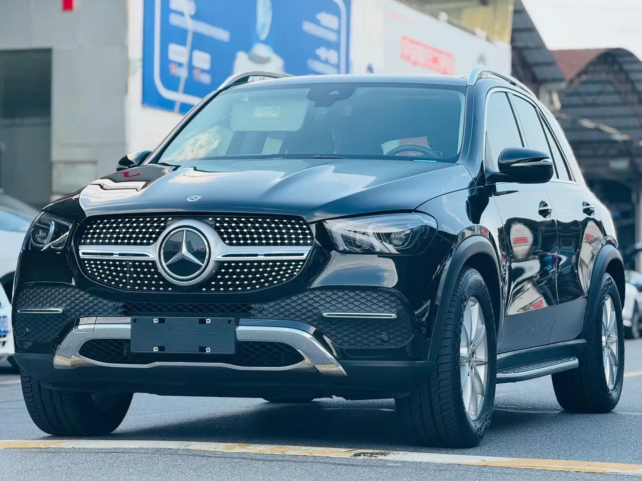 Mercedes-Benz GLE (Imported)