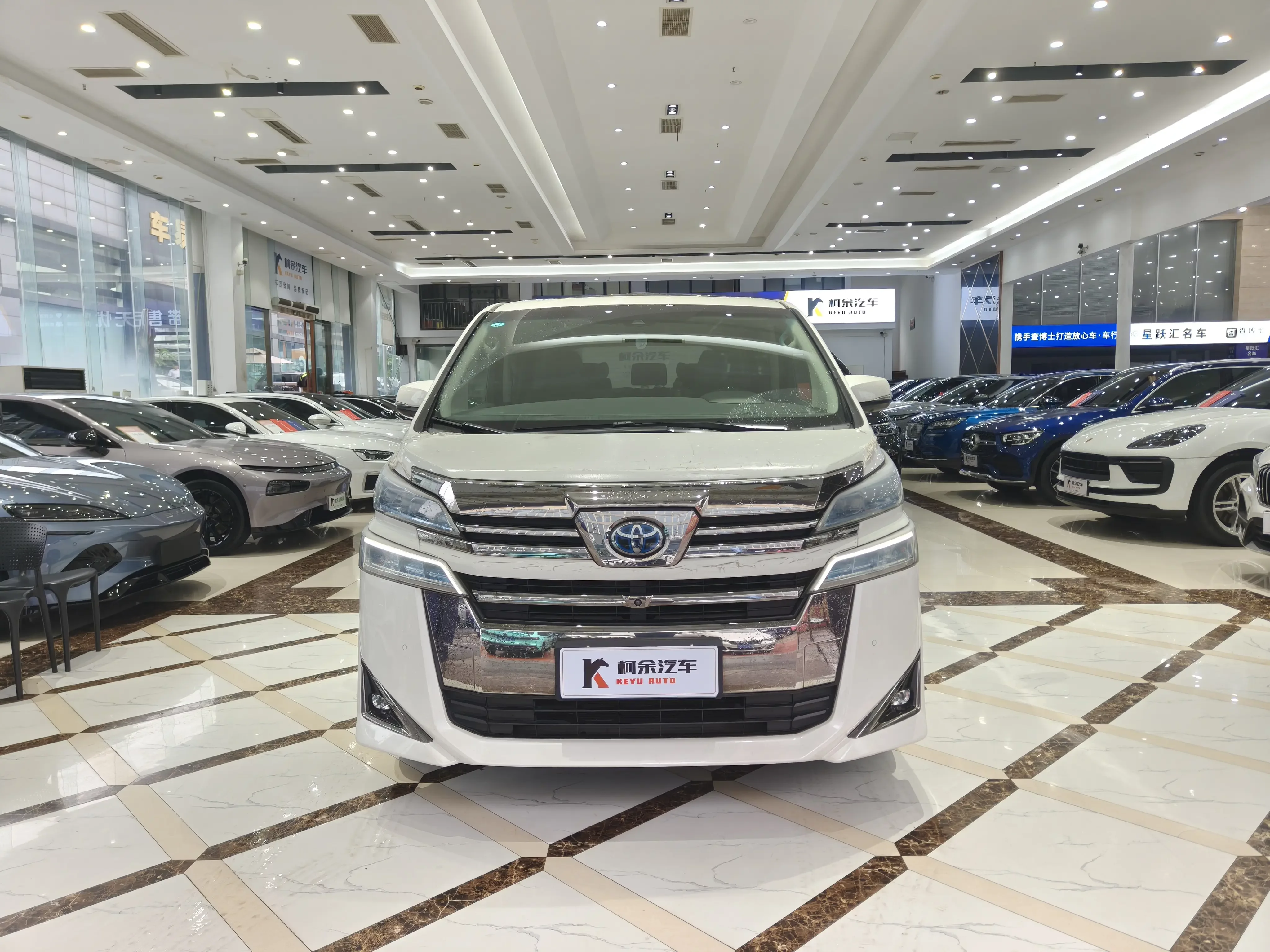 Toyota Crown Wellfire
