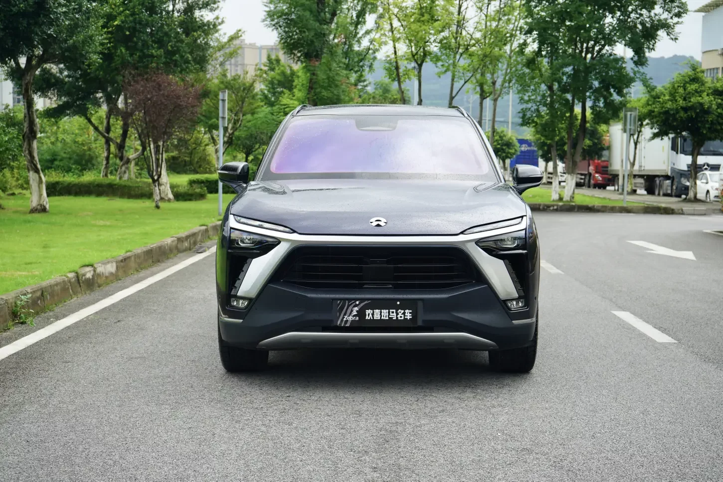 NIO ES8