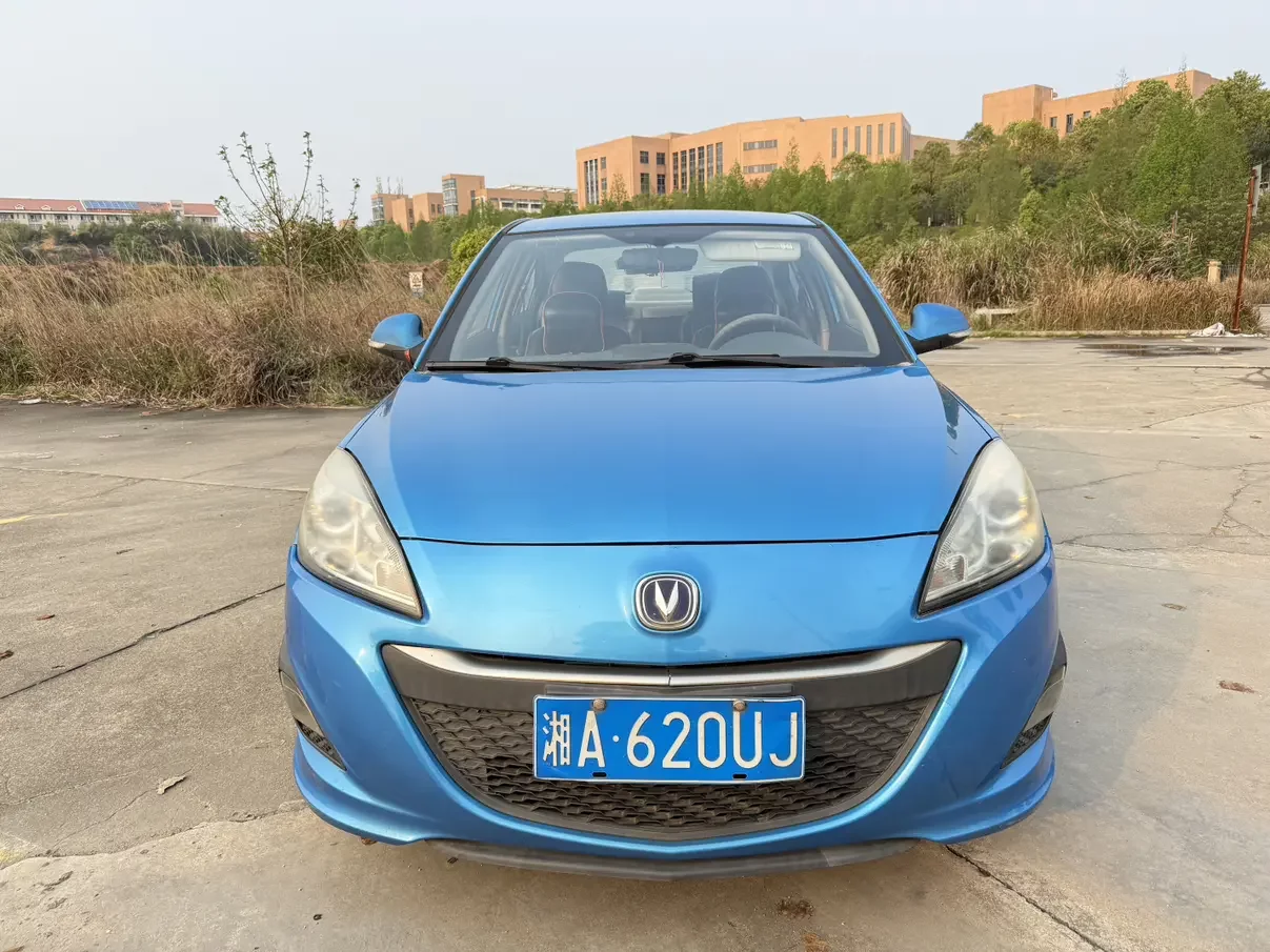 Changan Yuexiang V5
