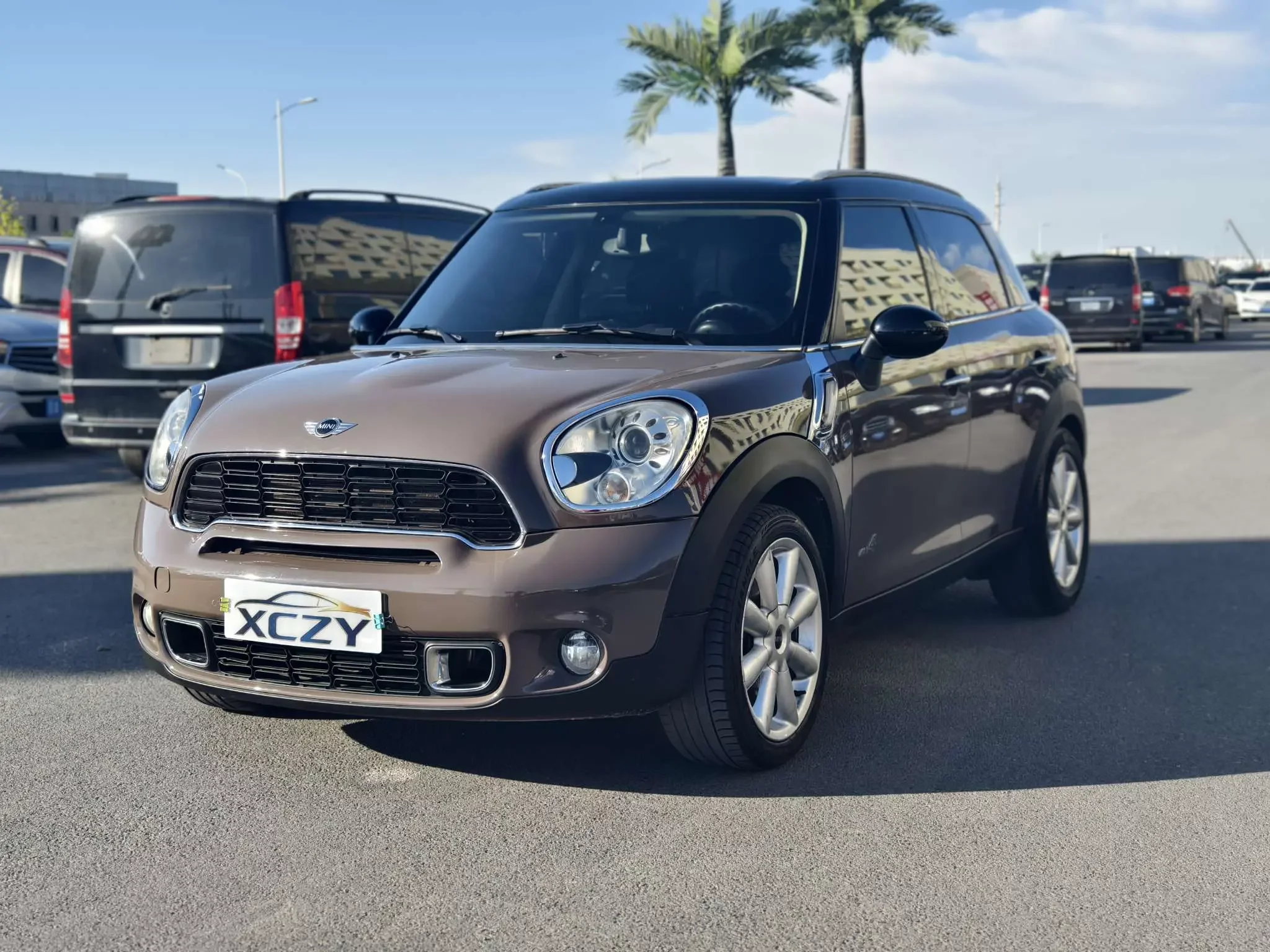MINI COUNTRYMAN