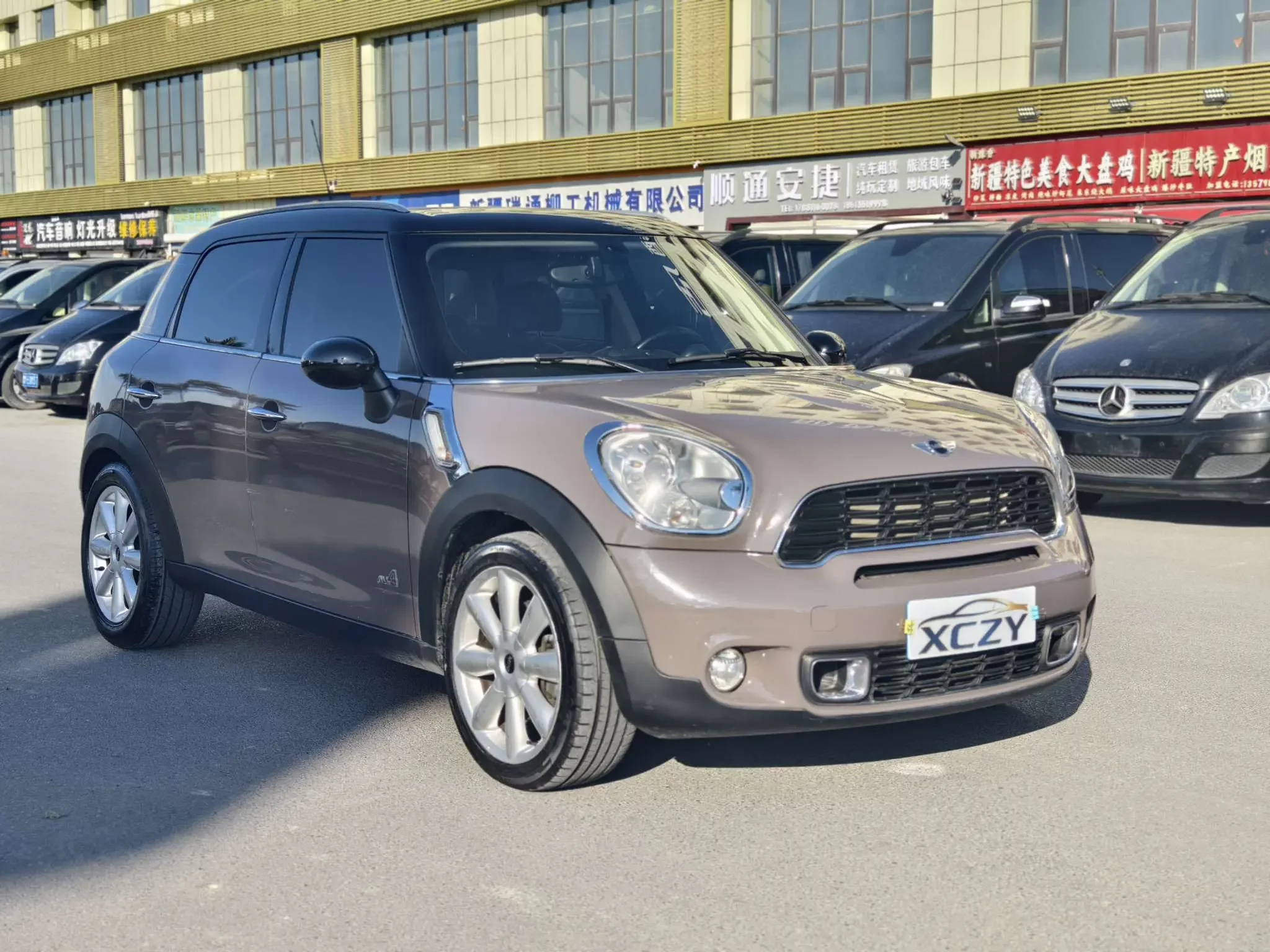 MINI COUNTRYMAN