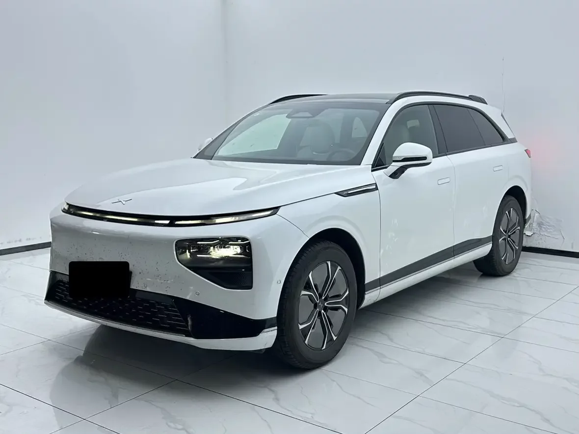 Xpeng G9