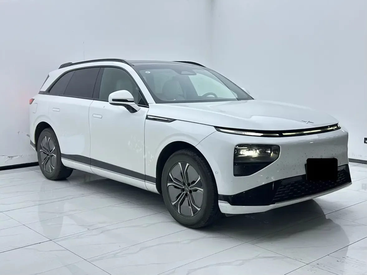 Xpeng G9