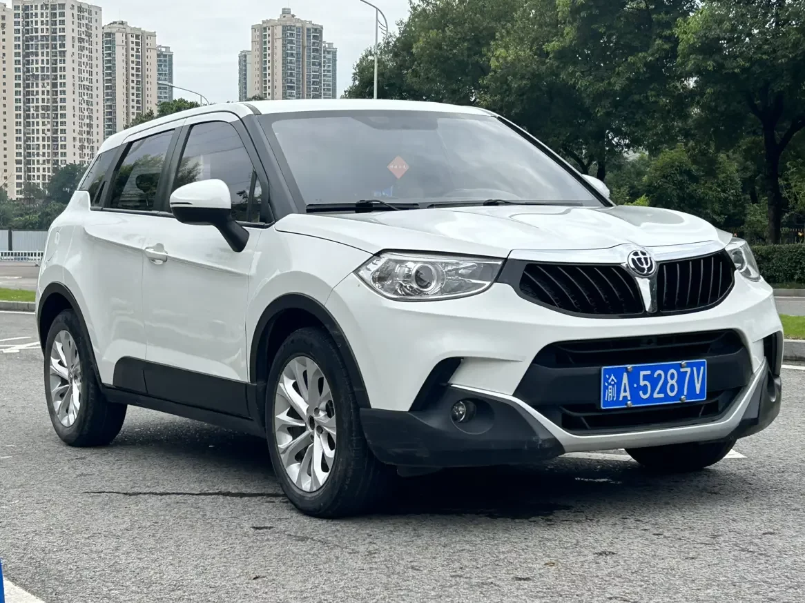 Brilliance China V3