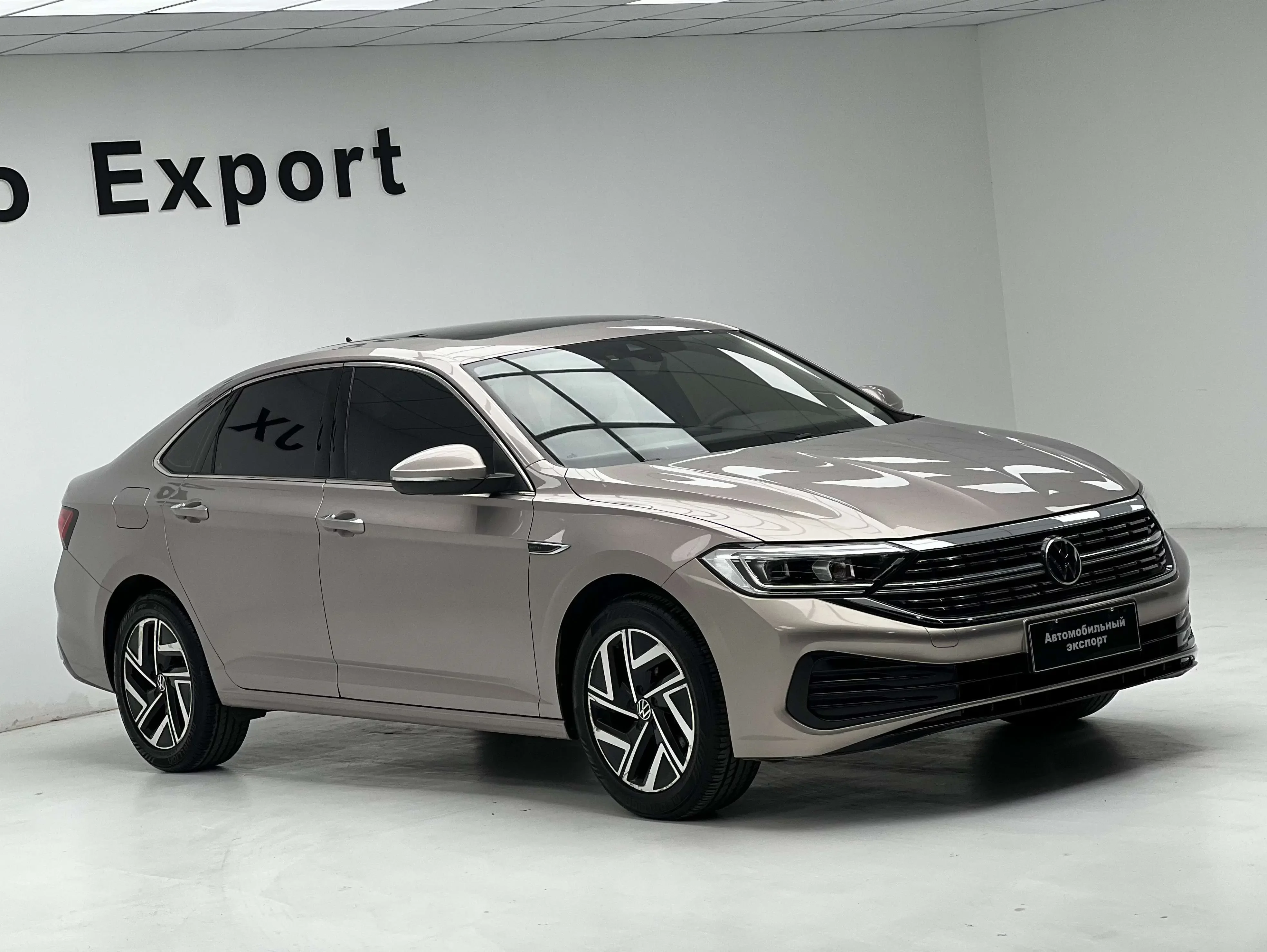 Volkswagen Sagitar