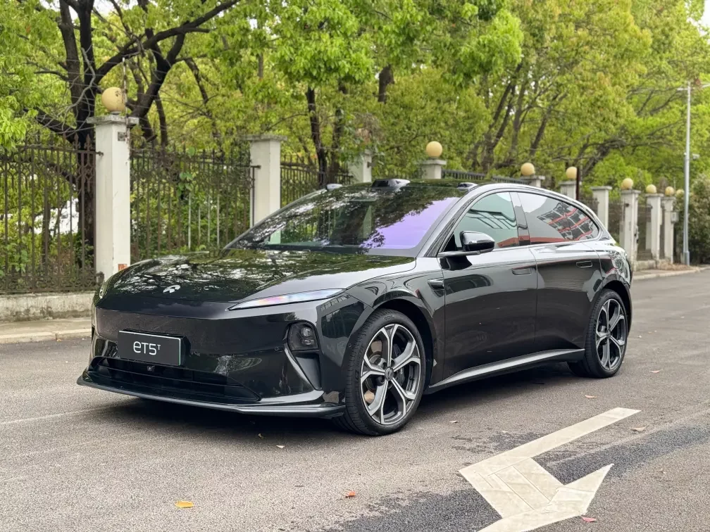NIO ET5T