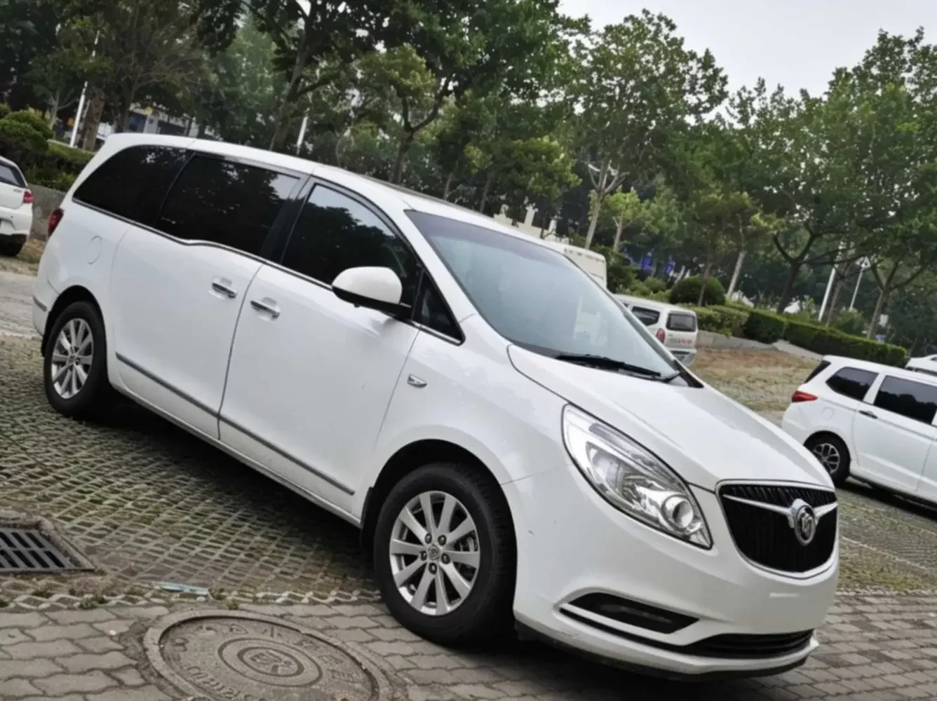 Buick GL8