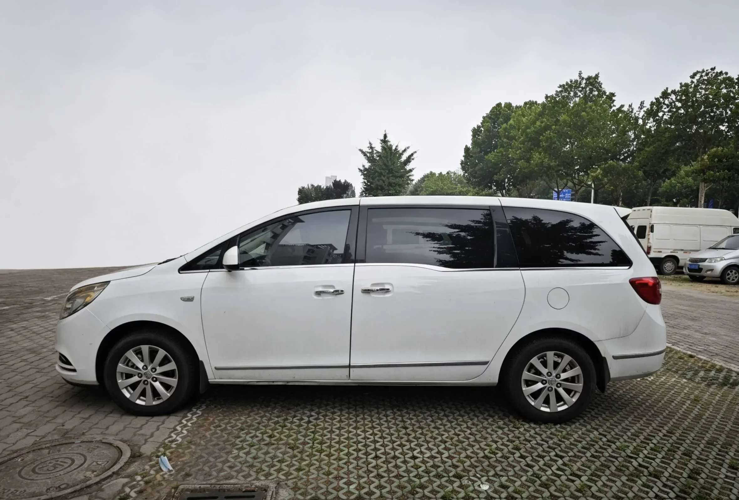 Buick GL8