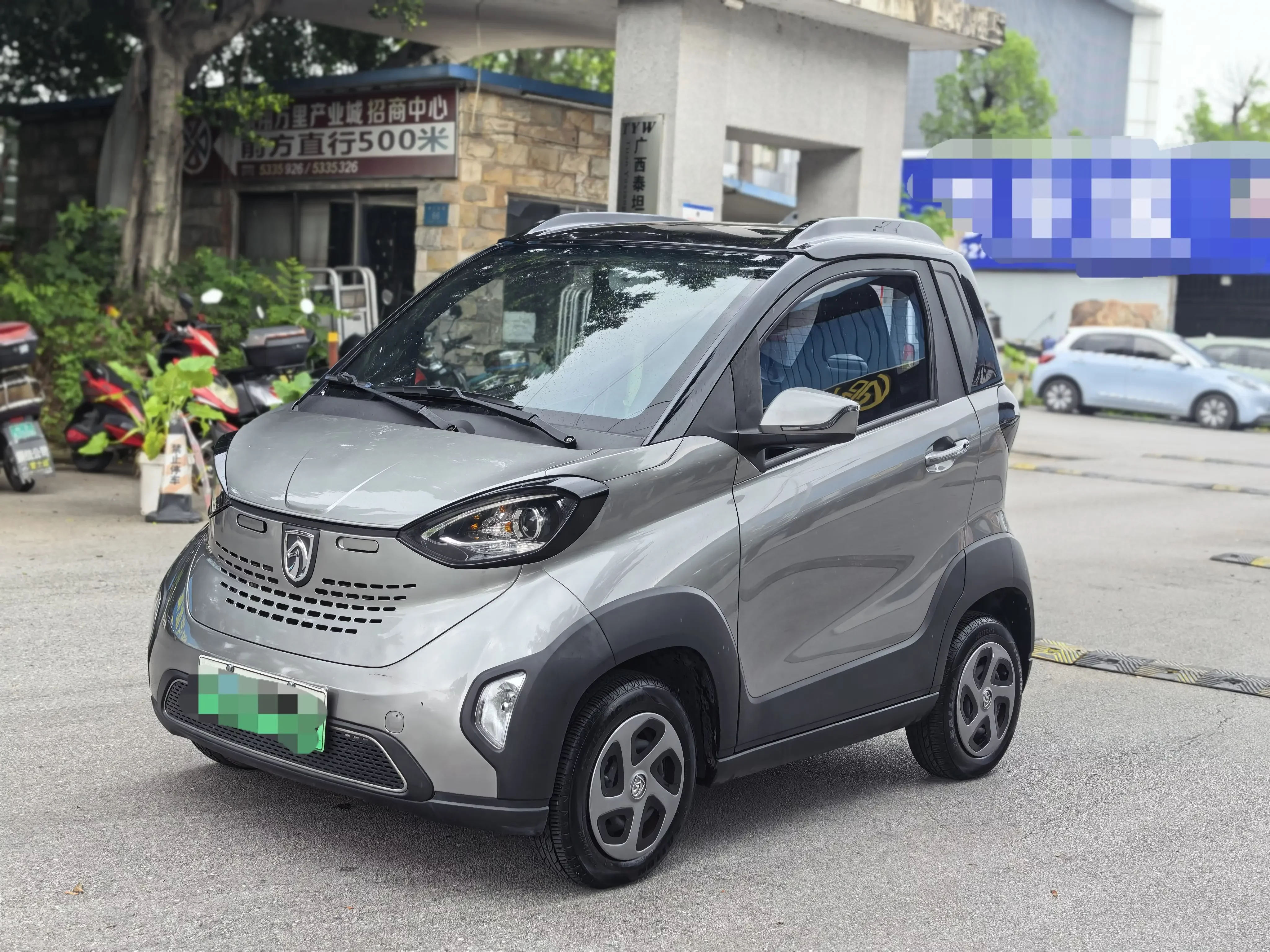 Baojun E100