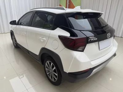 Toyota Yaris L