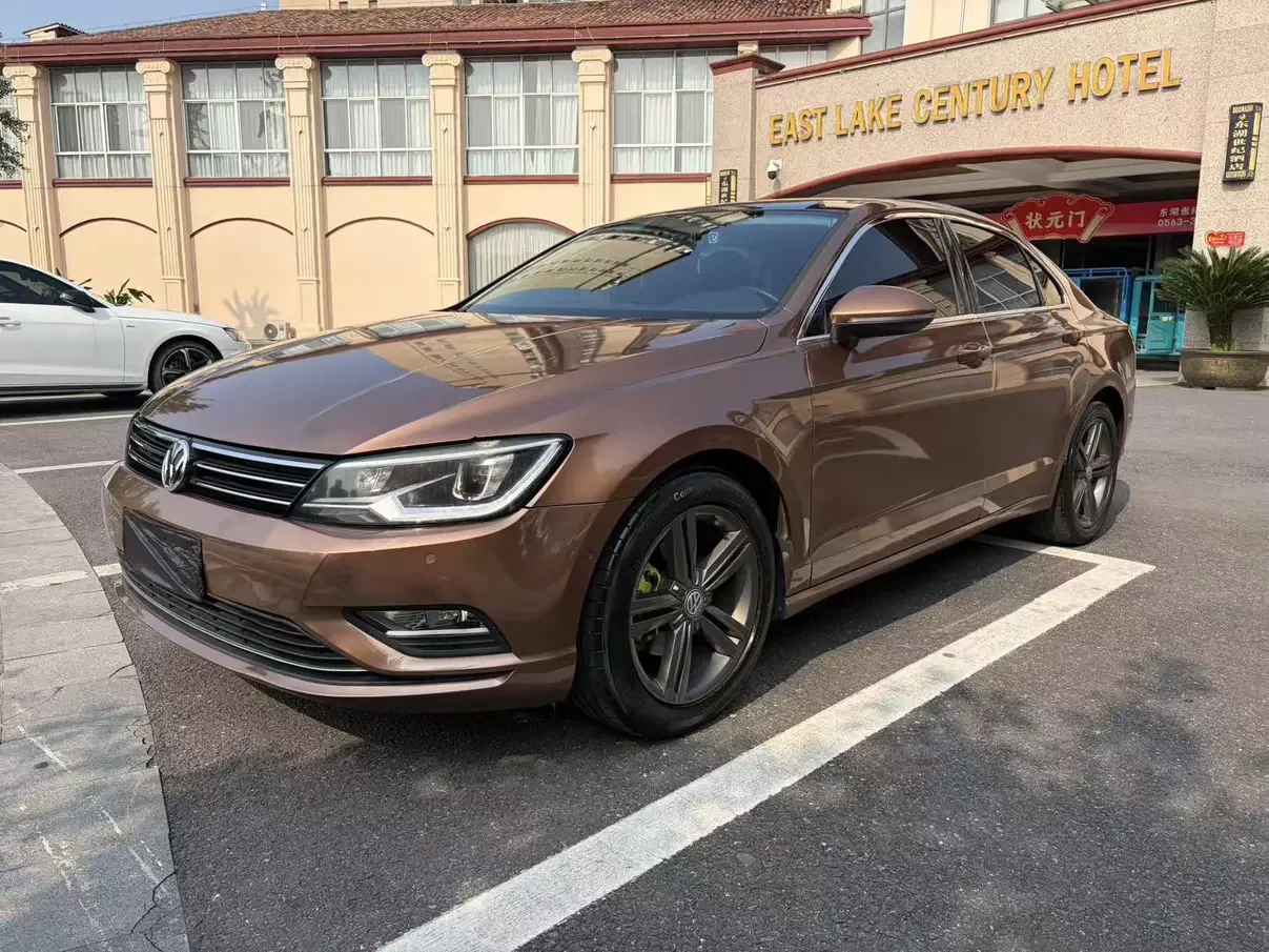 Volkswagen Lamando