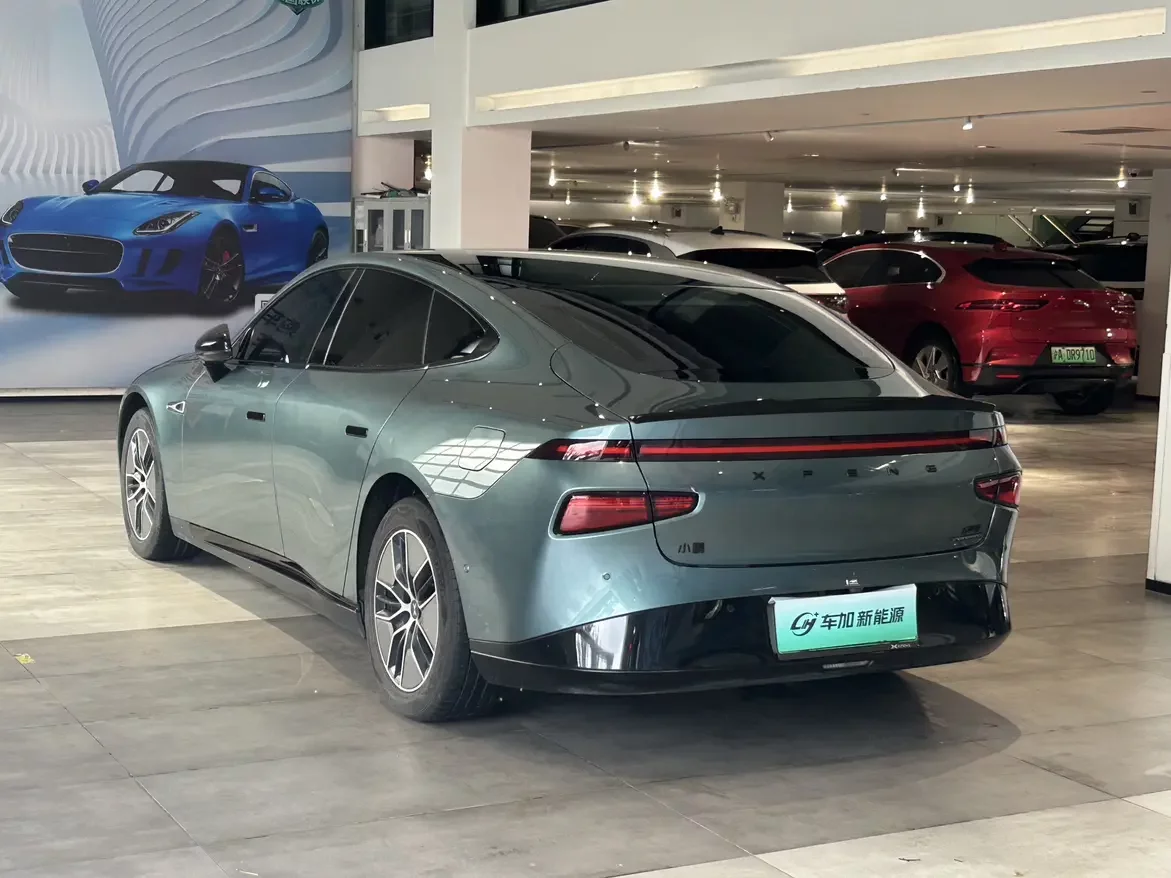 Xpeng P7