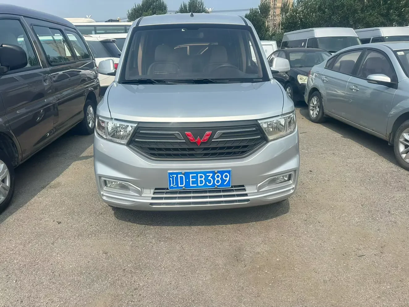 Wuling Hongguang V
