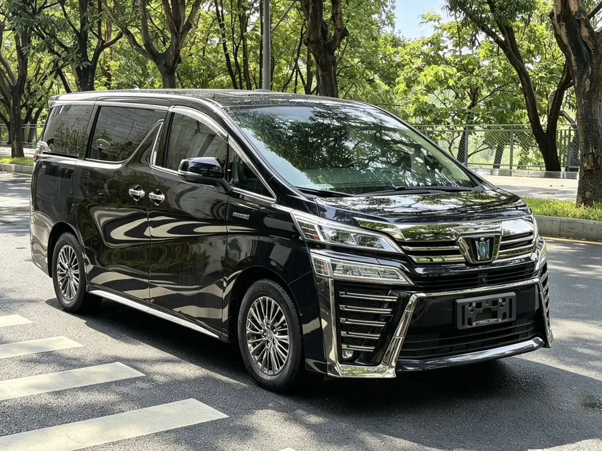 Toyota Crown Wellfire