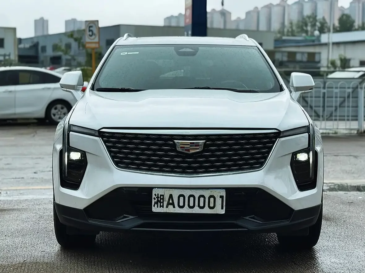 Cadillac XT4