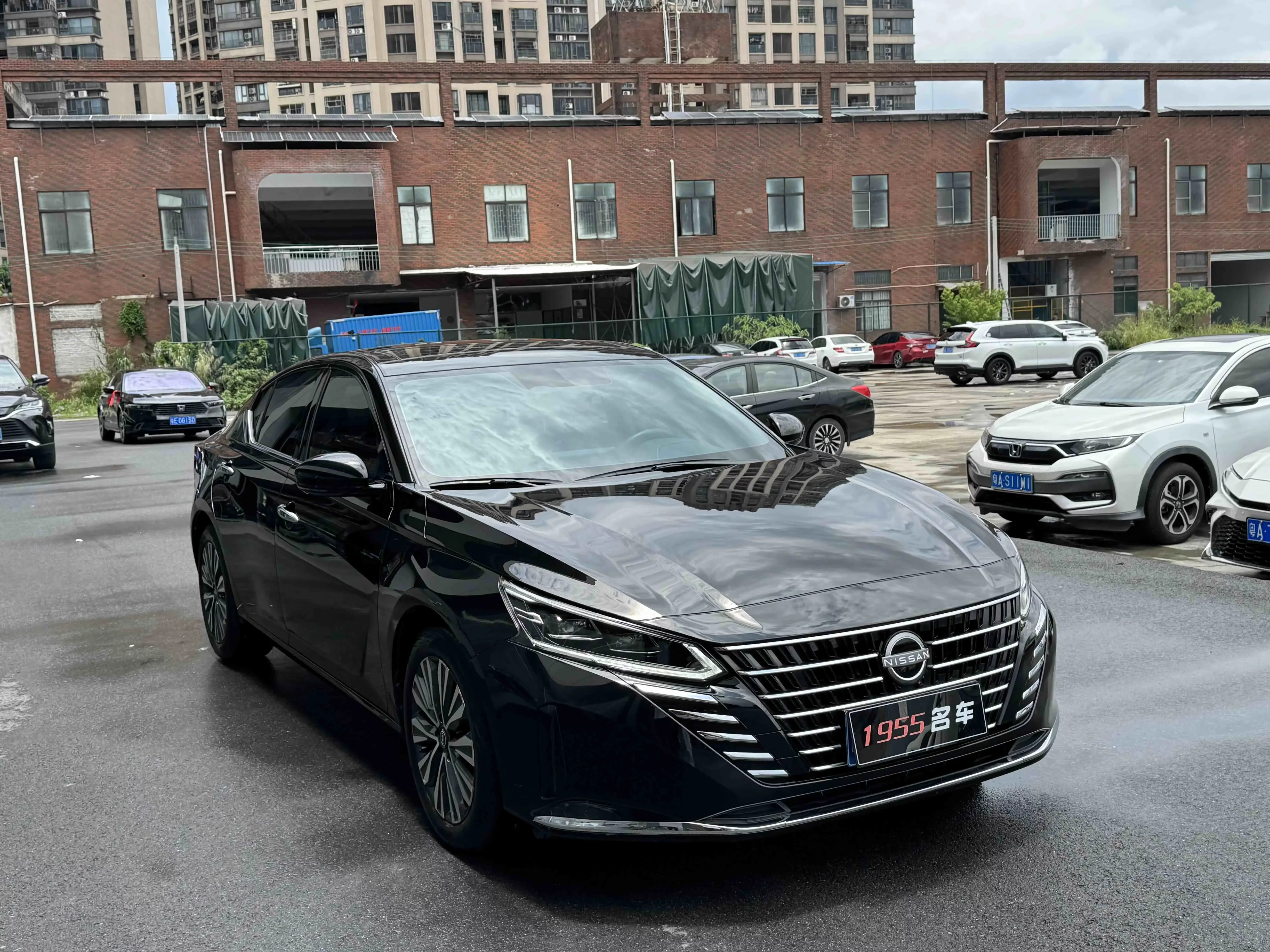 Nissan Altima
