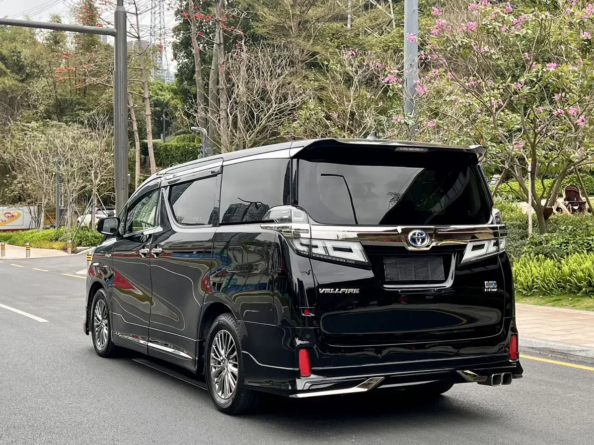 Toyota Crown Wellfire
