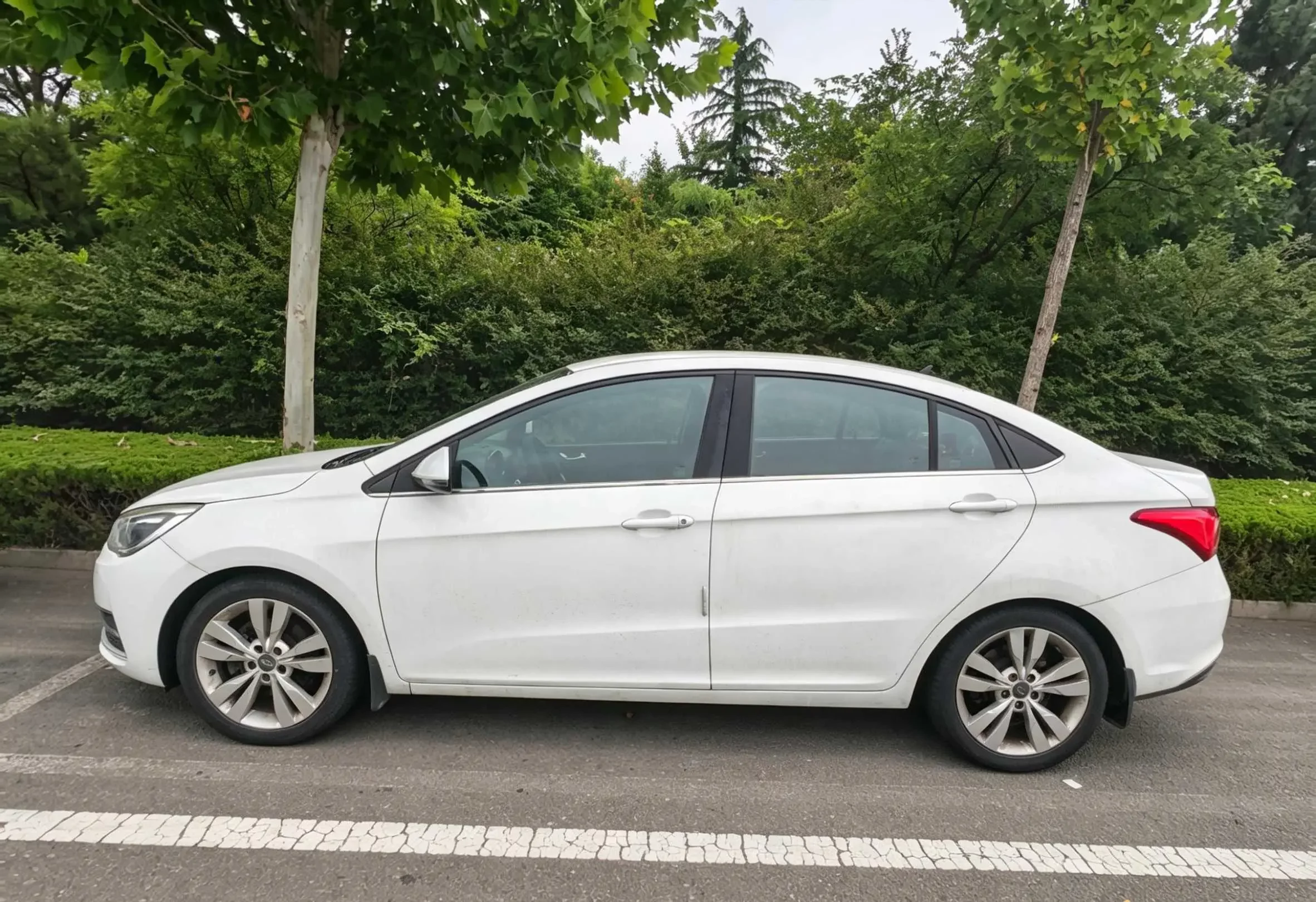 Chery Arrizo 5