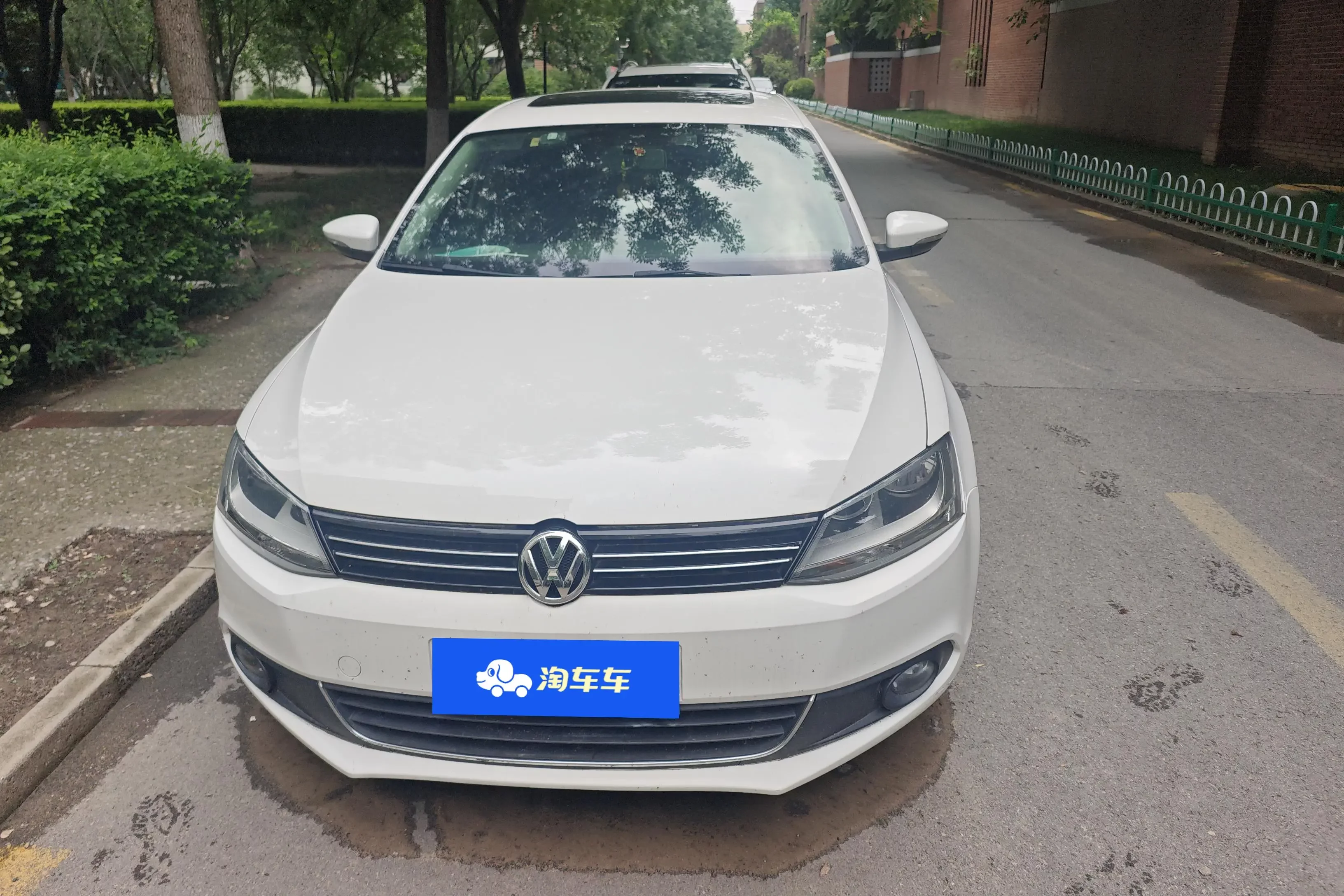 Volkswagen Sagitar