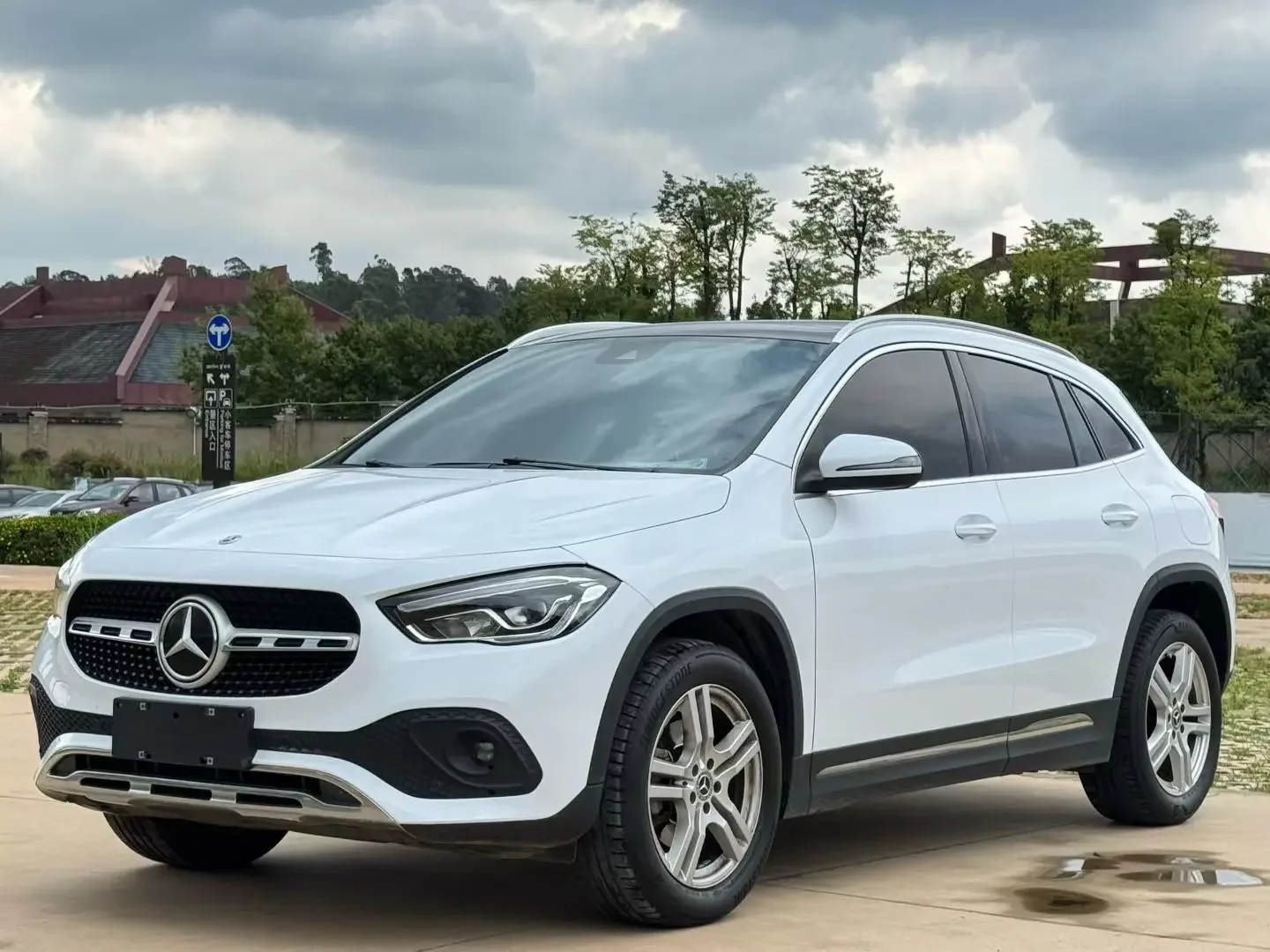 Mercedes-Benz GLA