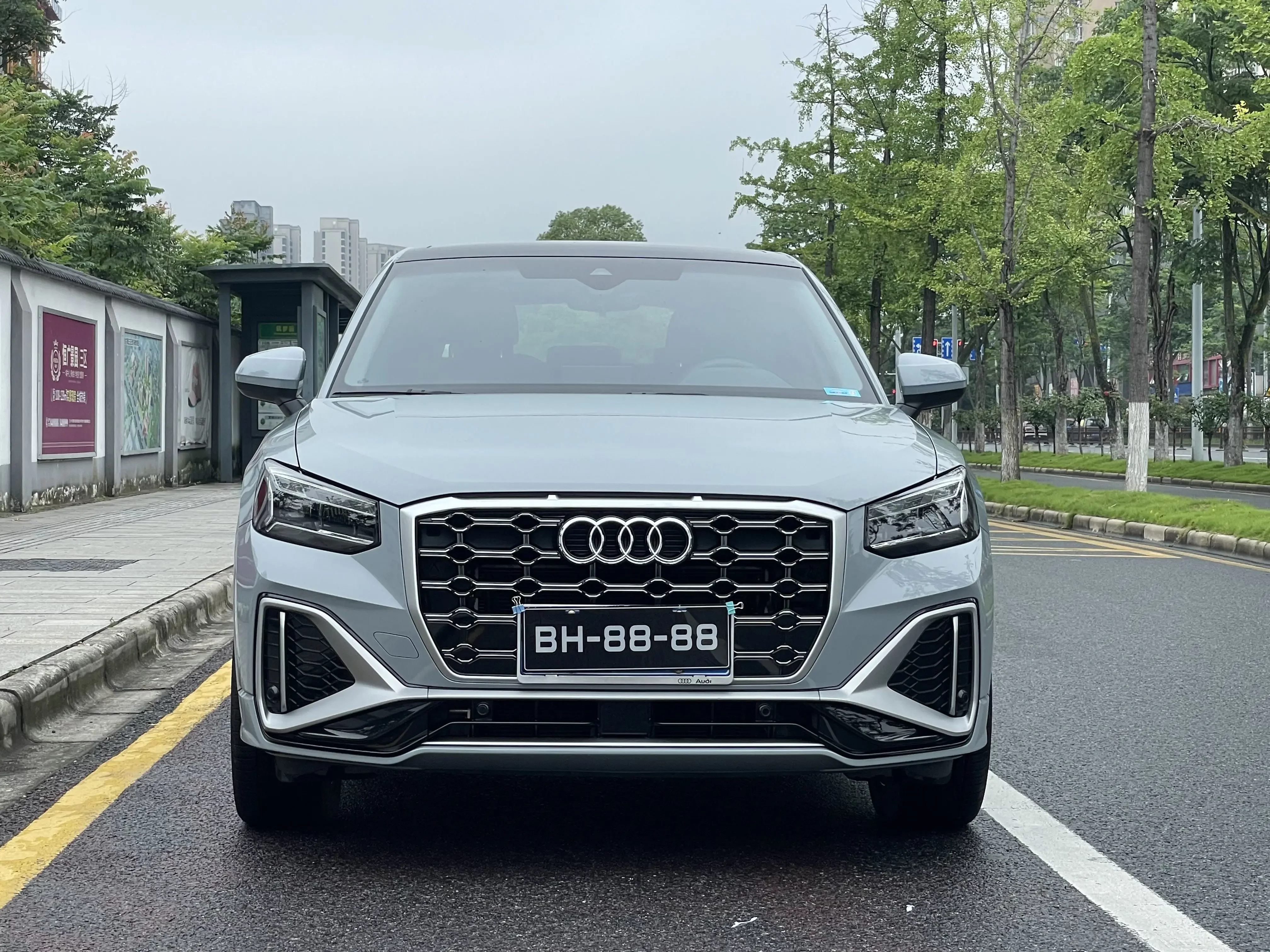 Audi Q2L