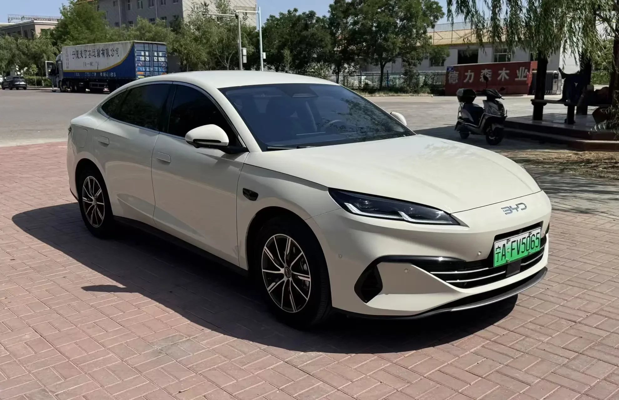 BYD Seal 06DM