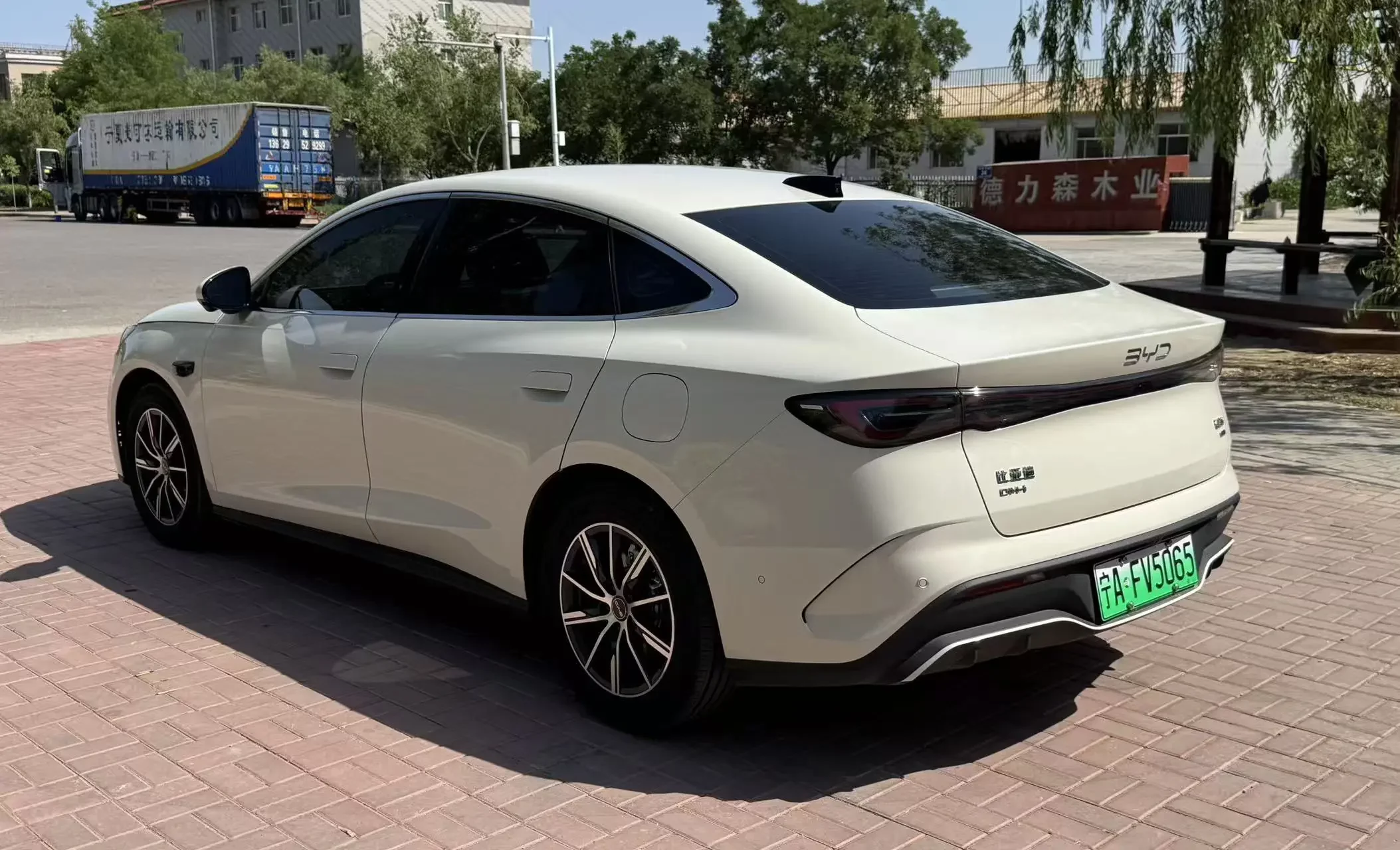 BYD Seal 06DM