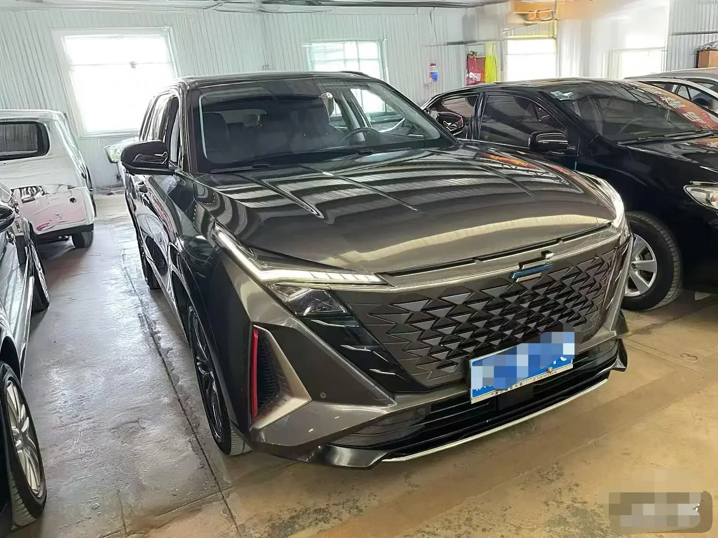 Oshan Changan Auchan Z6