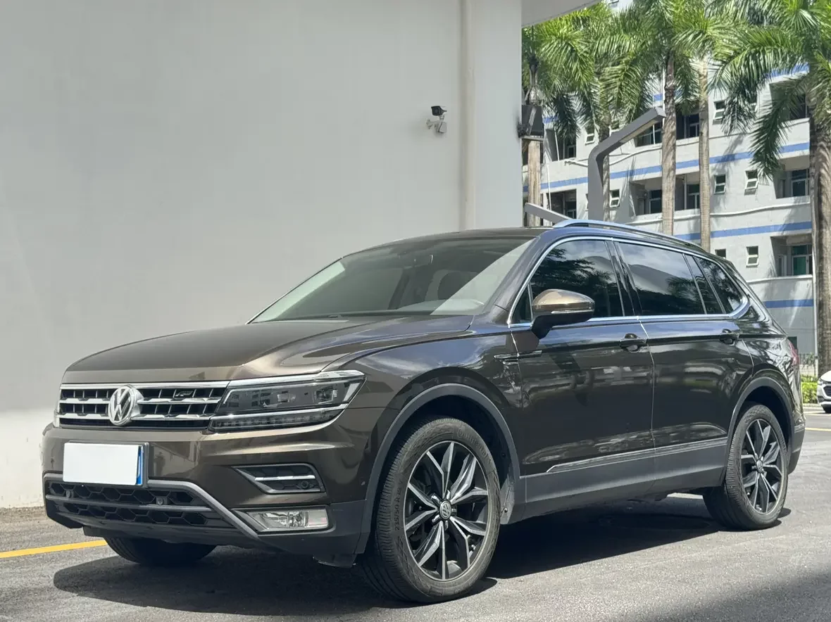Volkswagen Tiguan L