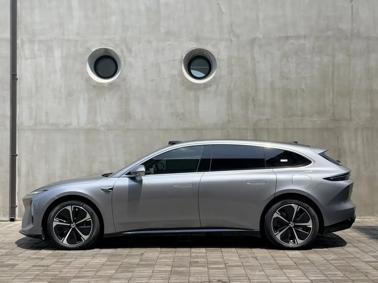 NIO ET5T