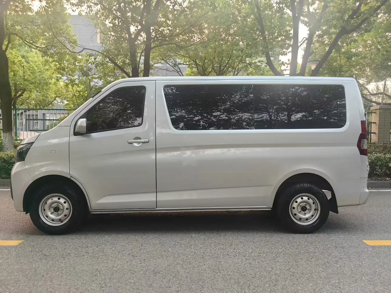 Changan Kaicene Ruixing EM60