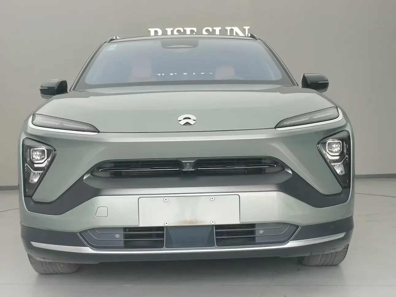 NIO ES6