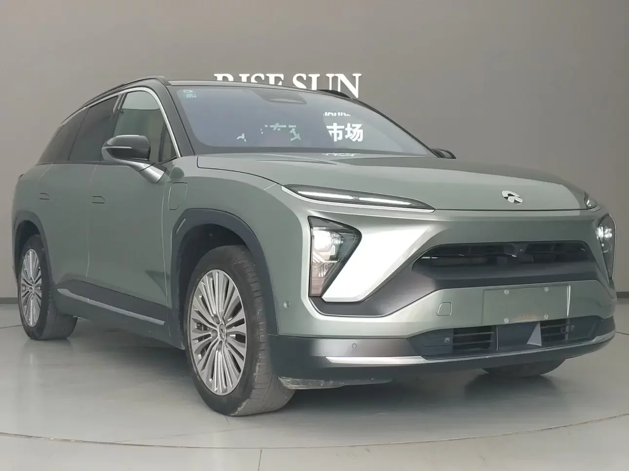 NIO ES6