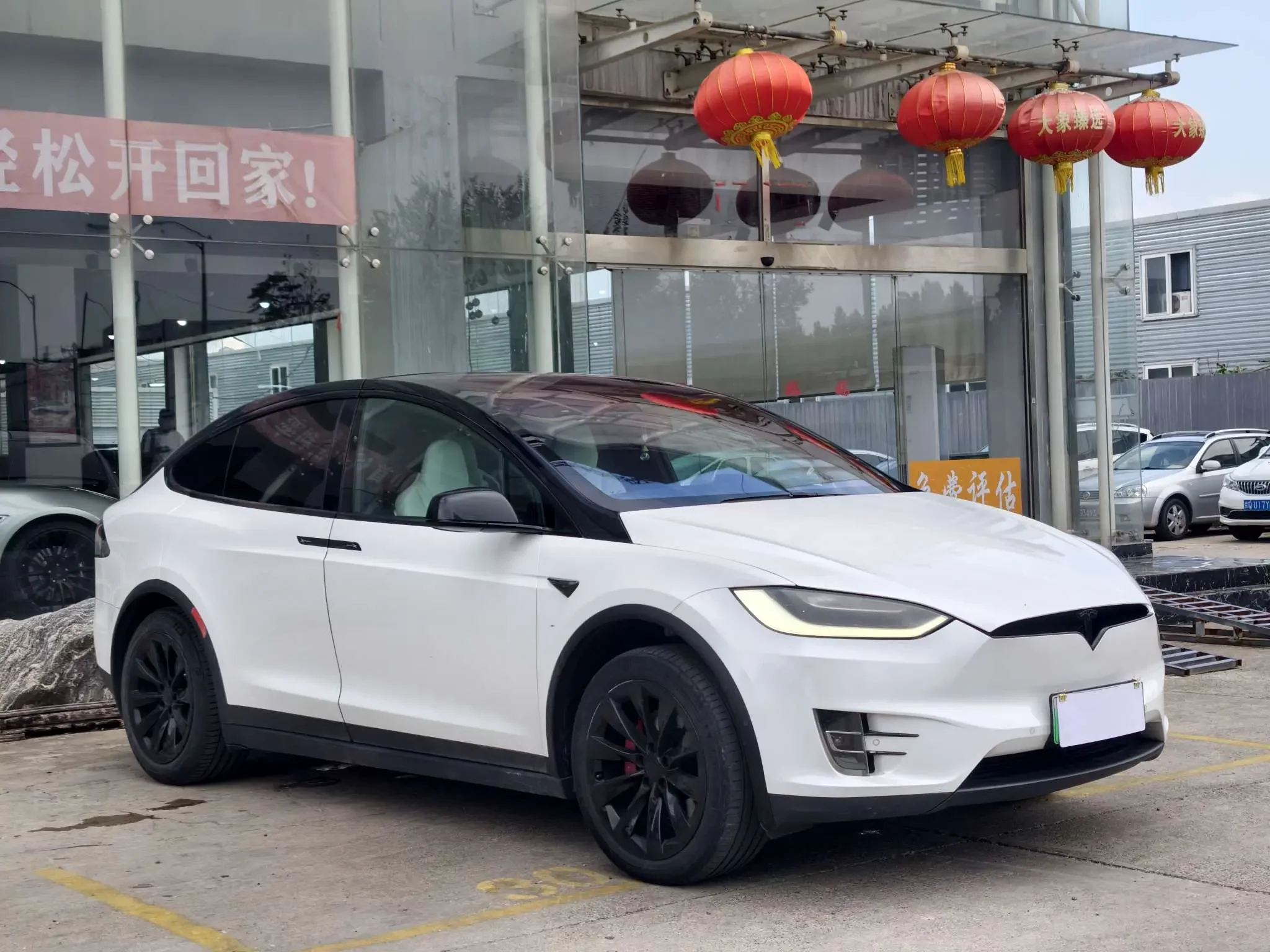 Tesla Model X