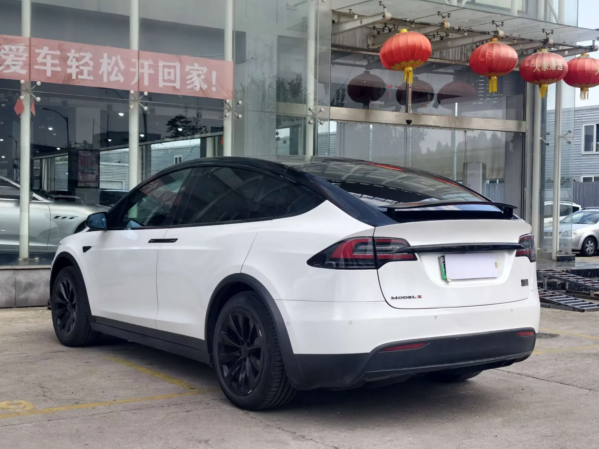 Tesla Model X