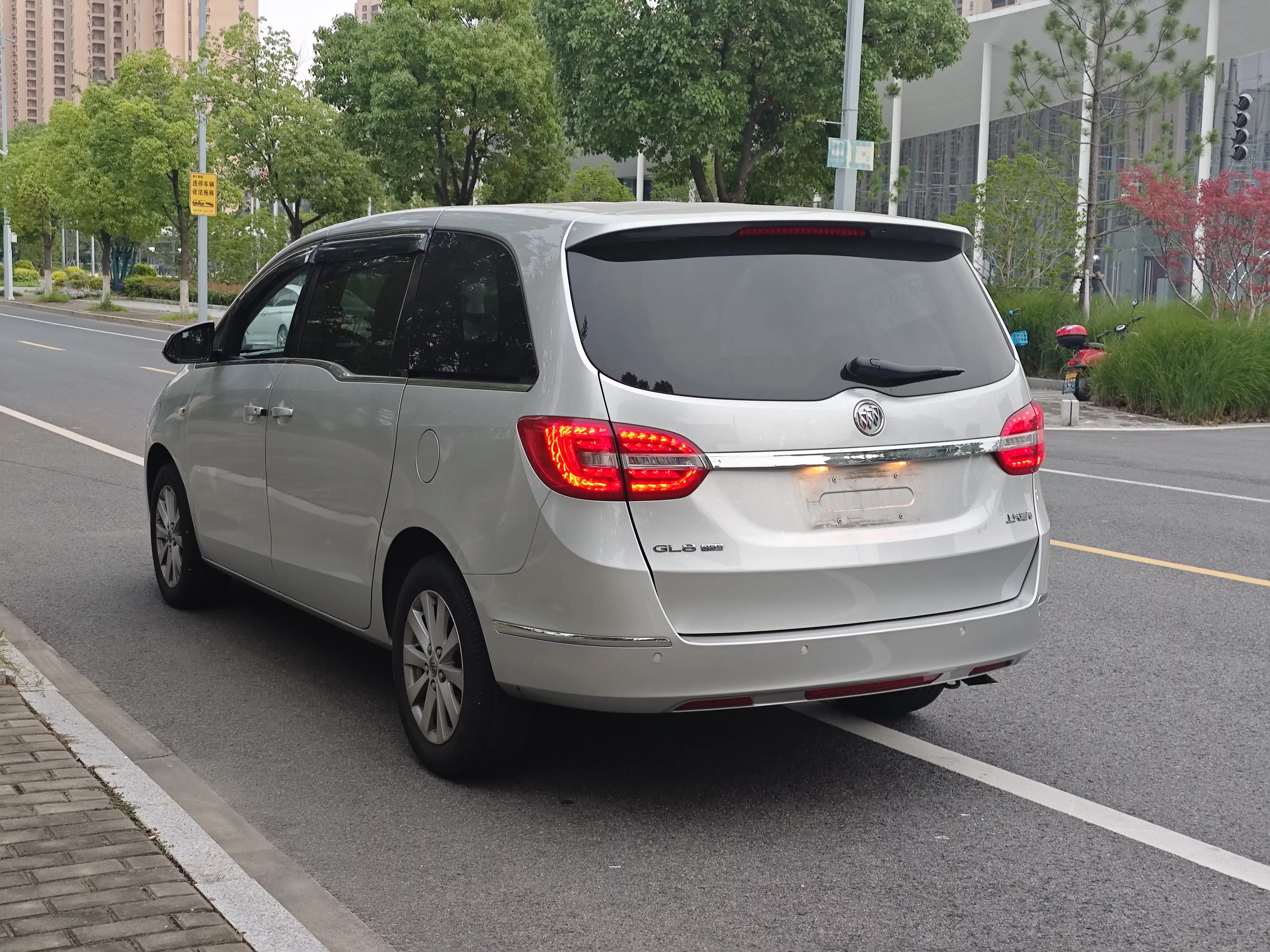 Buick GL8