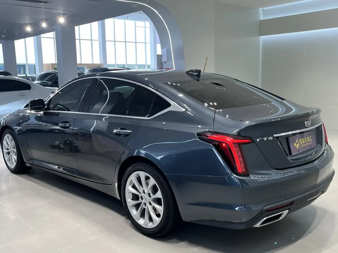 Cadillac CT5