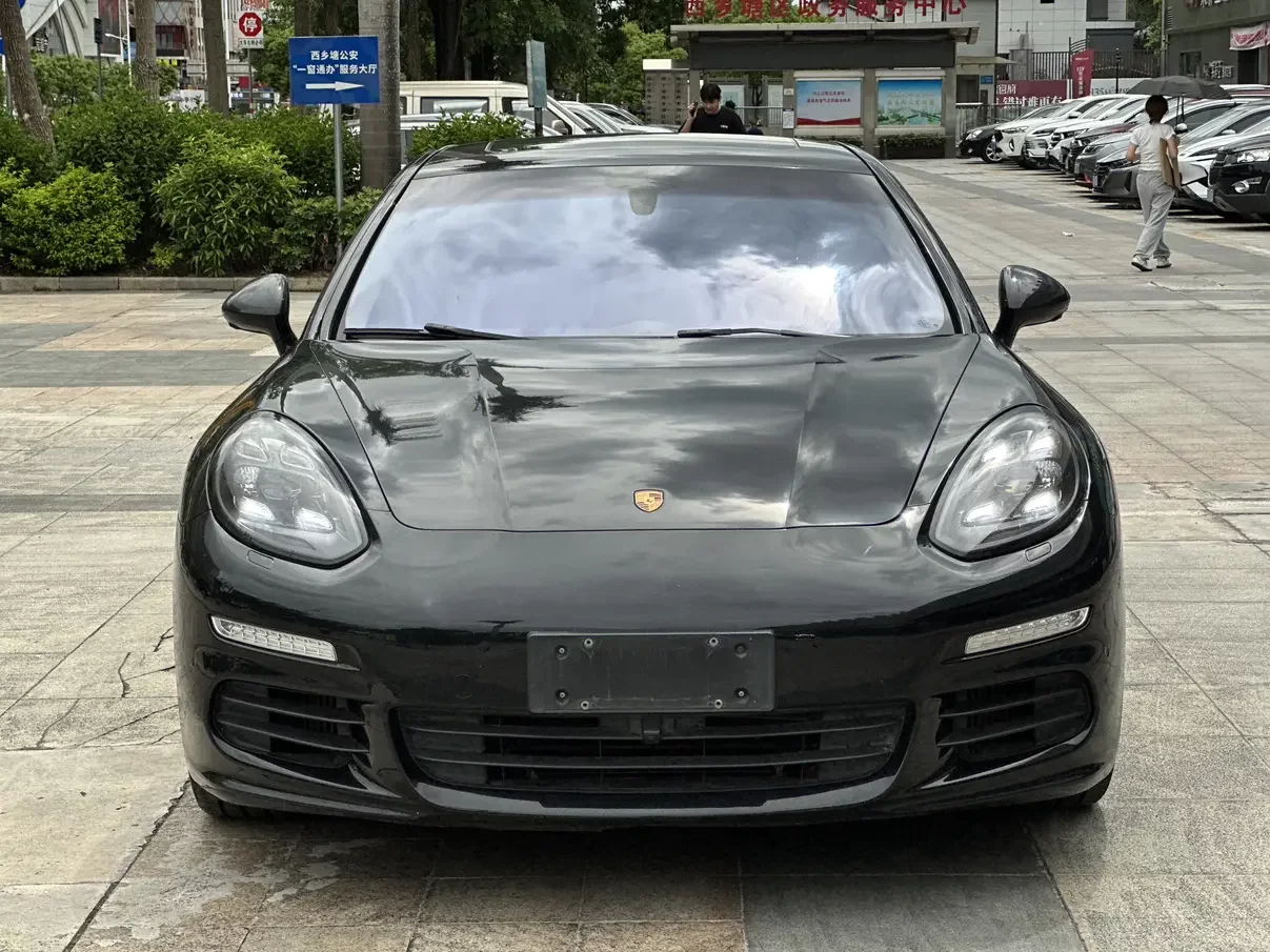 Porsche Panamera