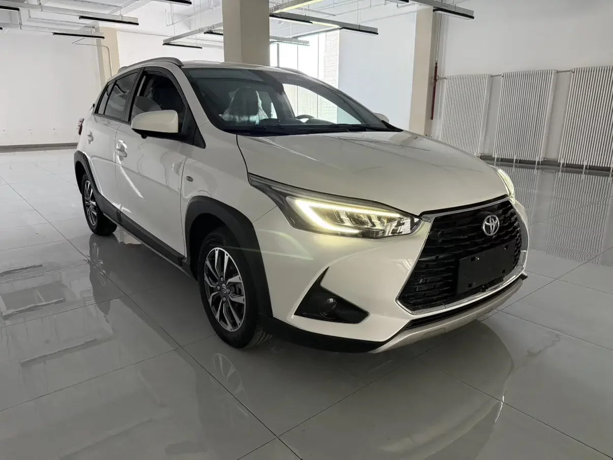 Toyota Yaris L