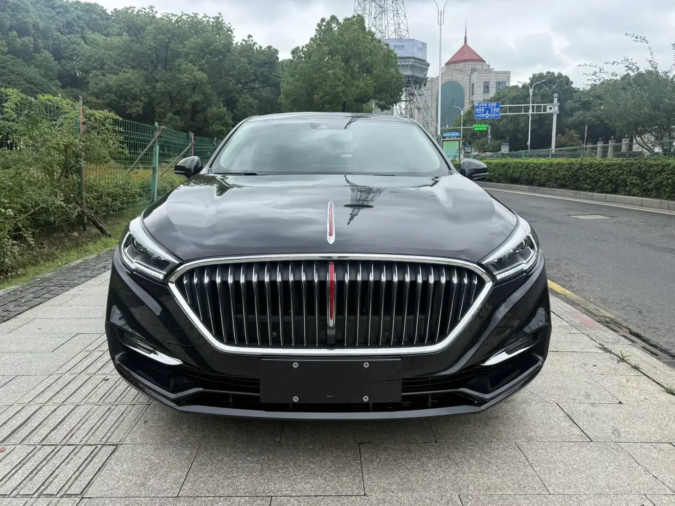 Hongqi H5 classic